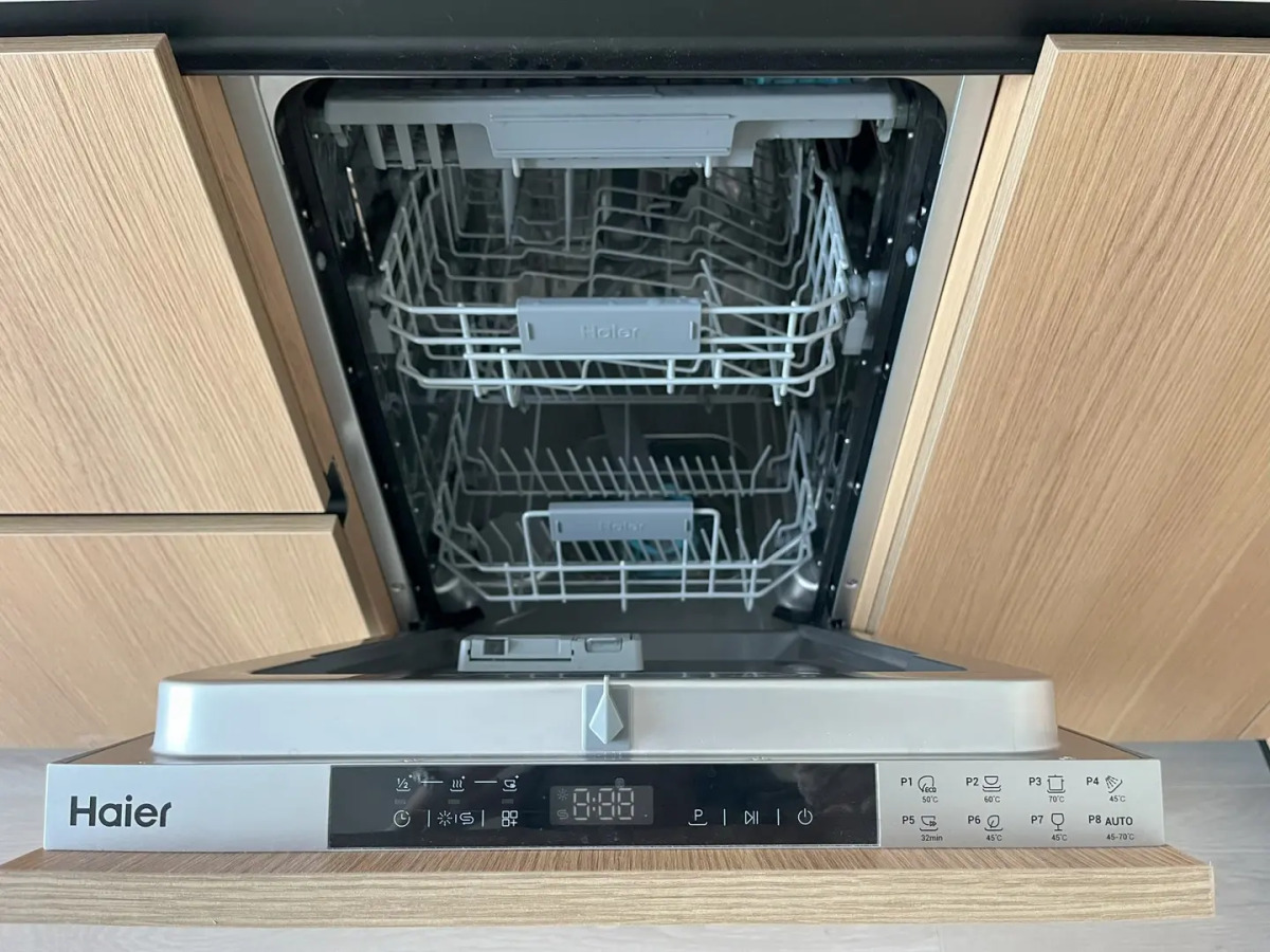 Квартира на Яшиной 4