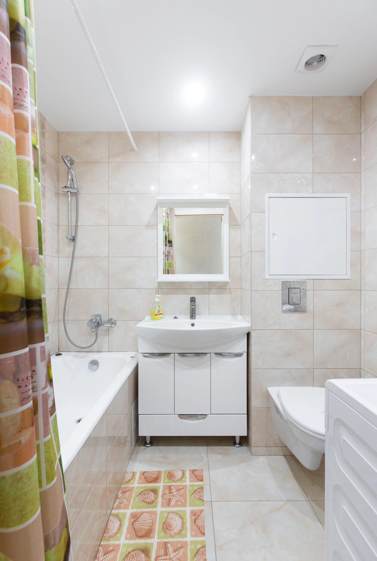 1b  Krasnogrskij 46 Apartments