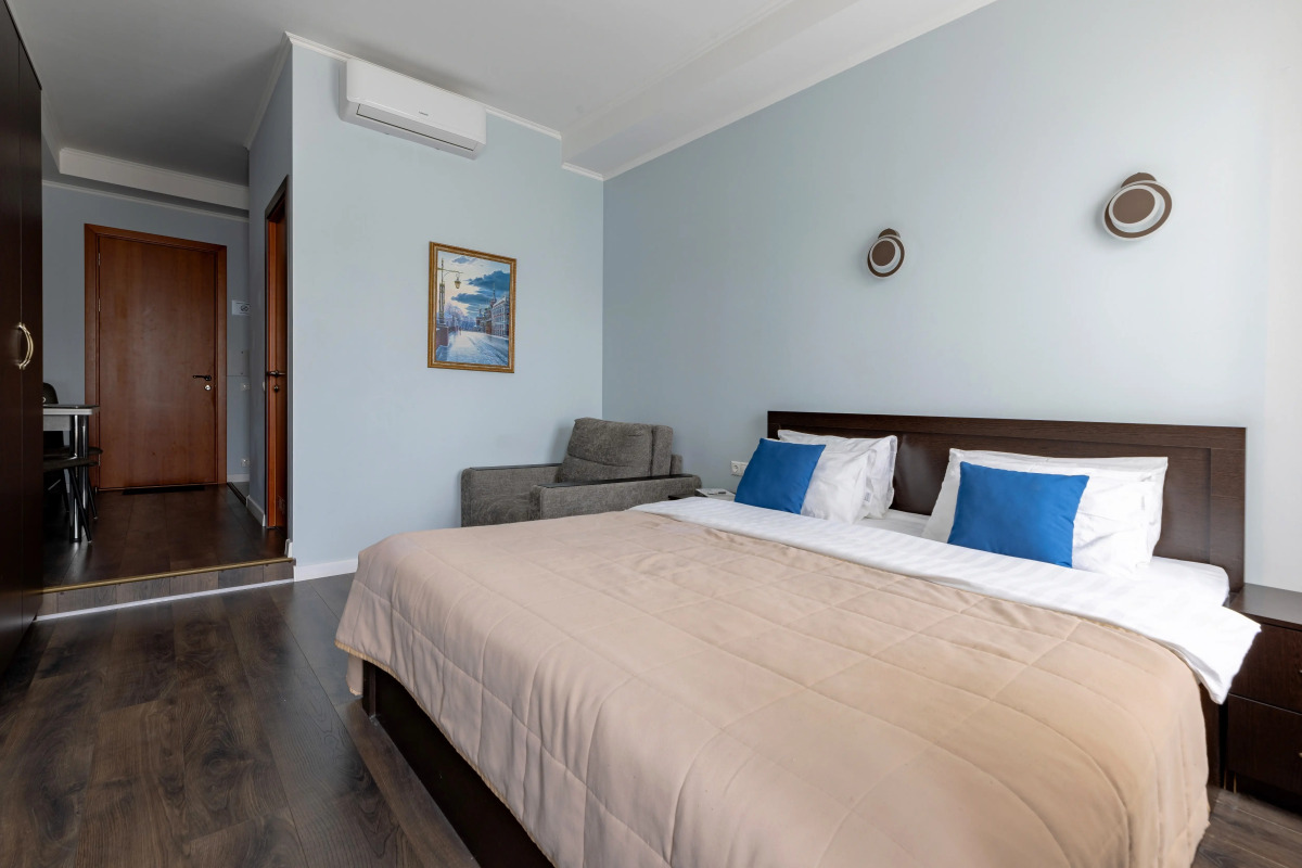 Solo Апарт Невский