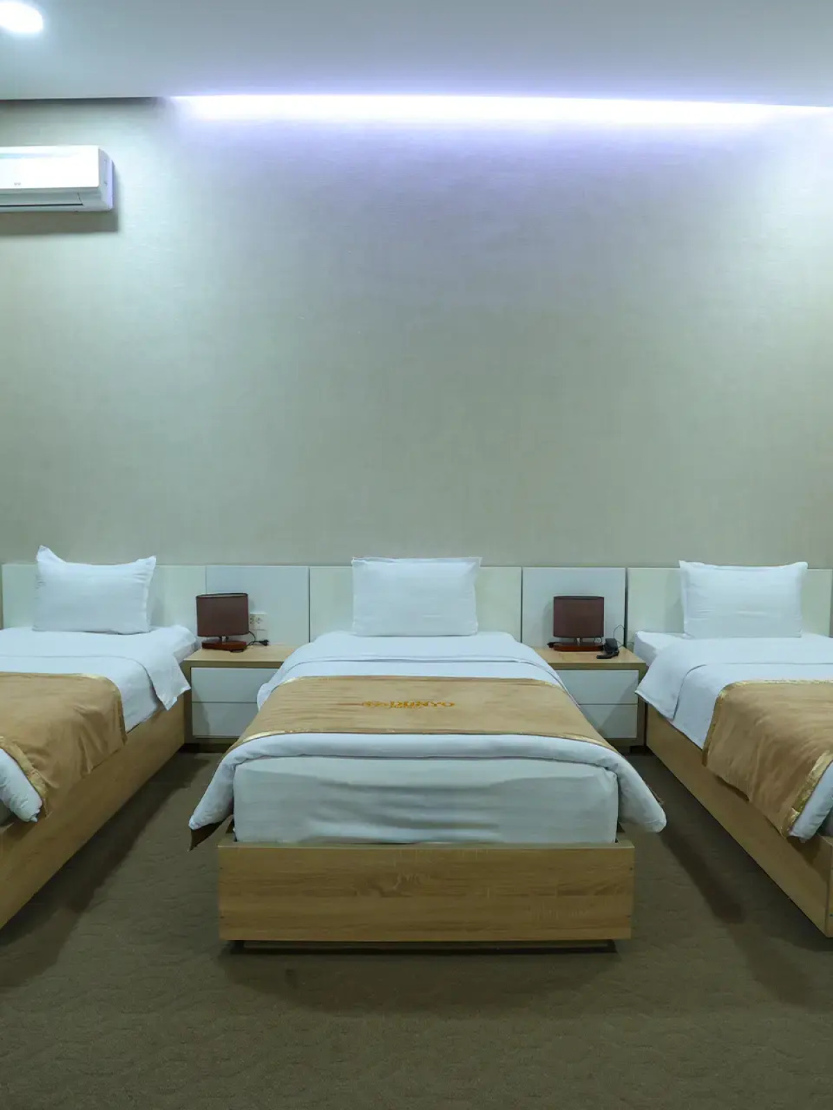 Отель Dunyo Palace