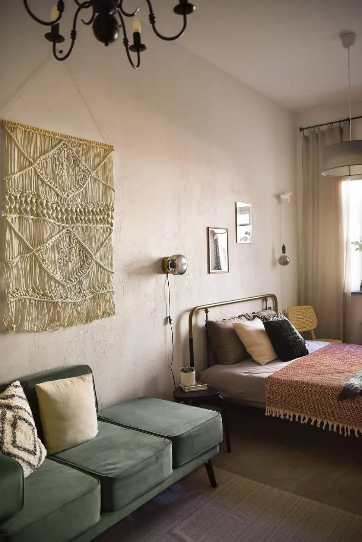 Апартаменты на Вознесенском проспекте рядом с Никольским собором.