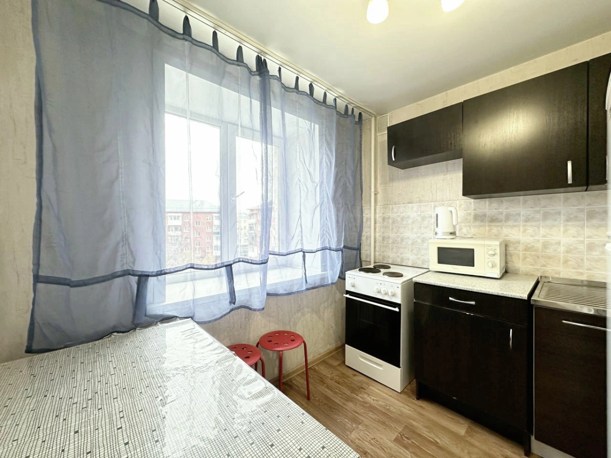 Квартира двухкомнатная в центре на Дзержинского рядом с КузГТУ и  РИАцентром