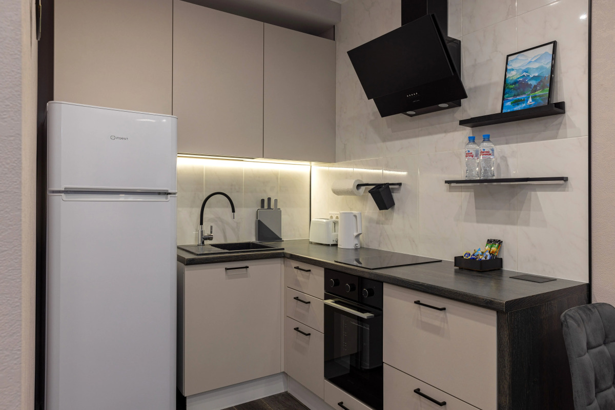 Квартира Дизайнерская Студия на Три Окна Feel At Home у Невского Проспекта