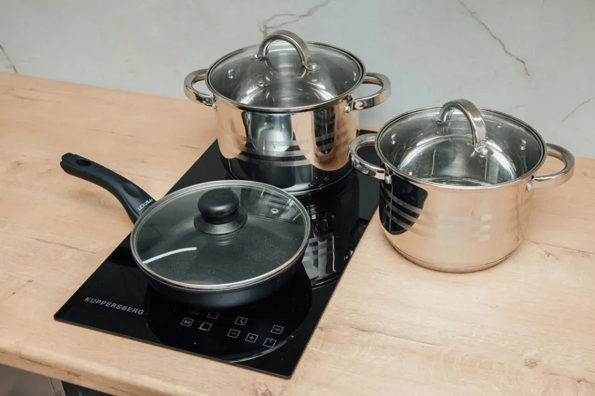 Квартира с Мансардными Окнами и Видом на Море