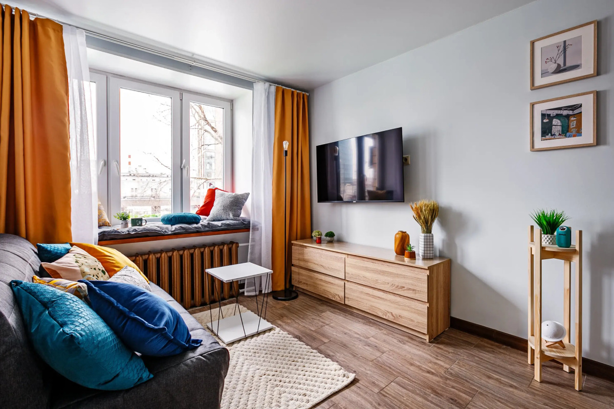 Апартаменты Butyrsky Cozy with Terrace, Parking and King-size Bed