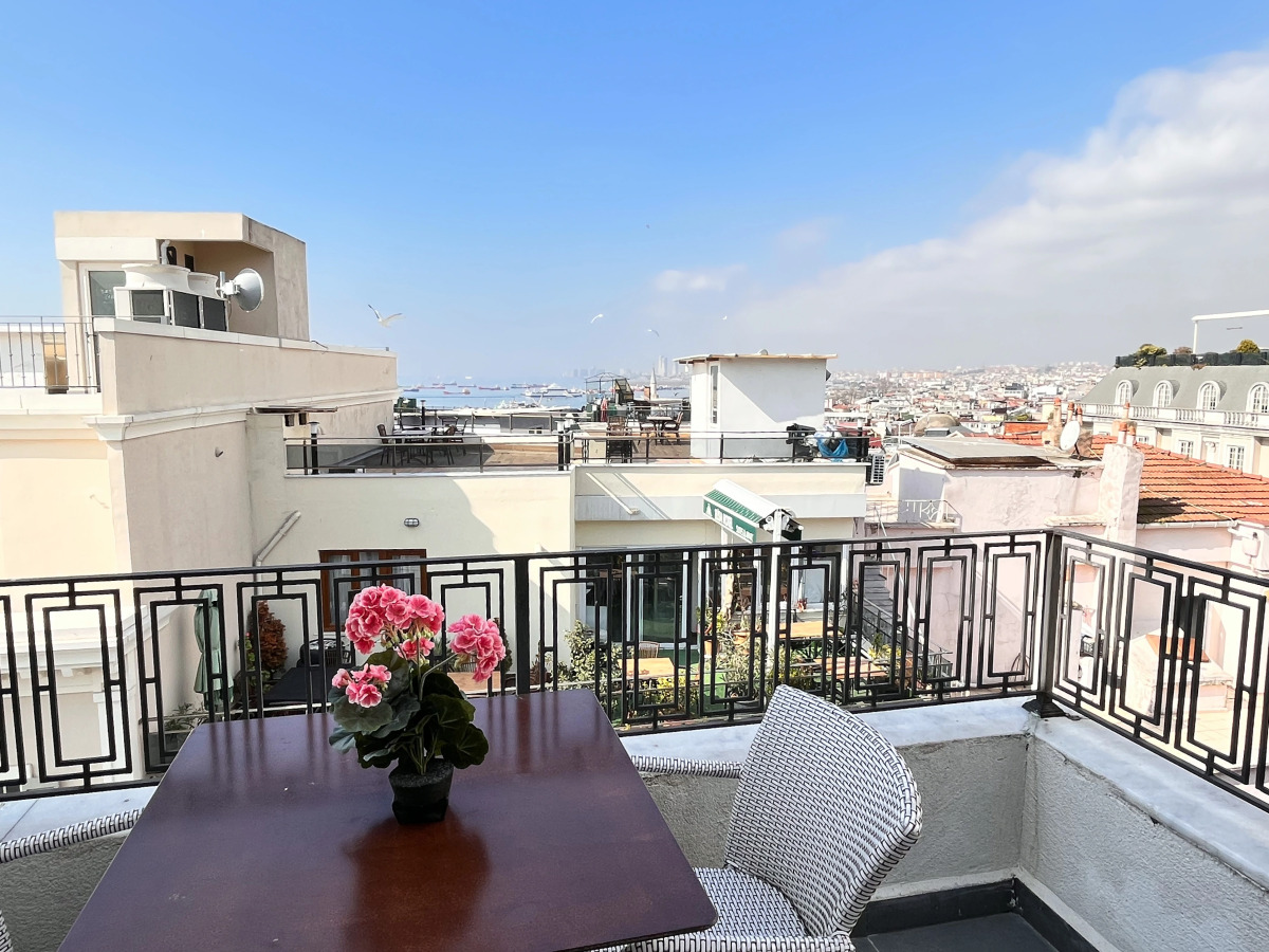 Отель Aren Suites