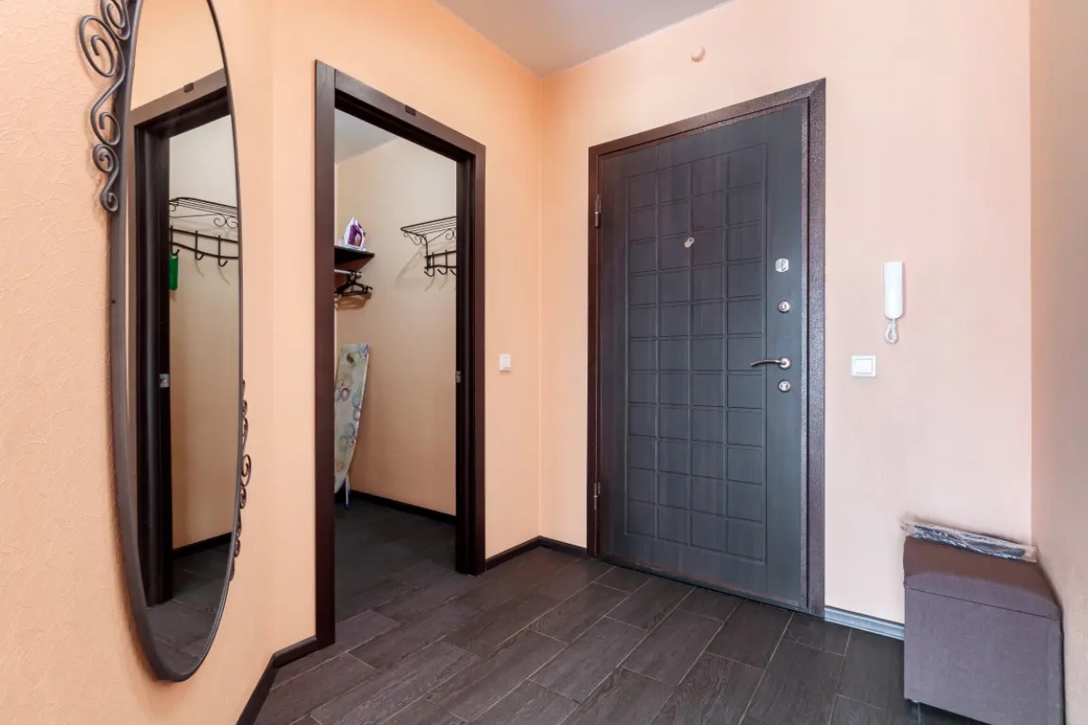 Апартаменты Студия Улучшенная Юг-Апарт на Красной 176