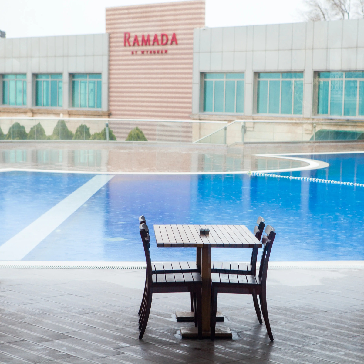 Отель Ramada Baku