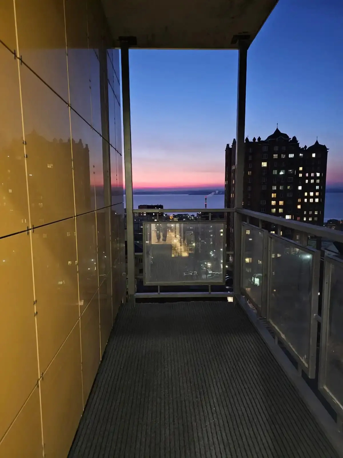 Квартира Современная 3-комнатная в центре Владивостока