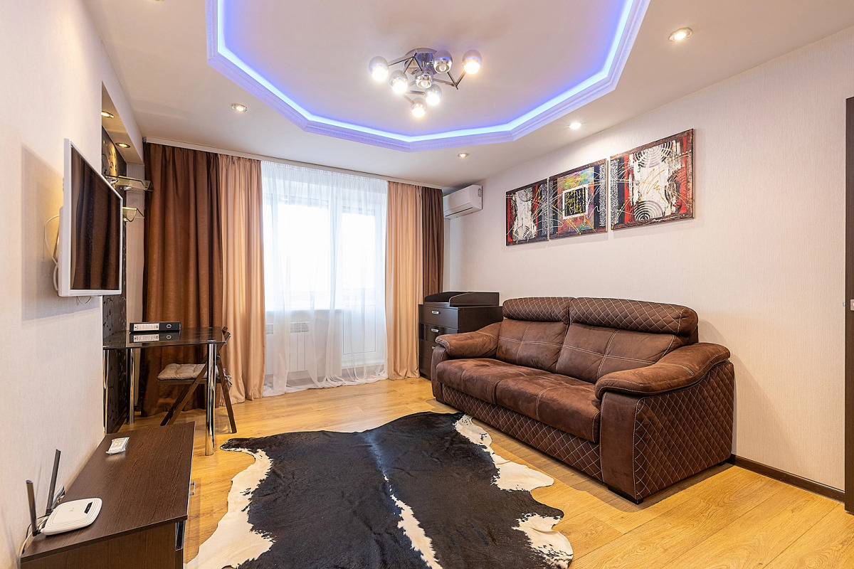 Тихие апартаменты  в центре города, ул.Горького 154. Сова-Дом