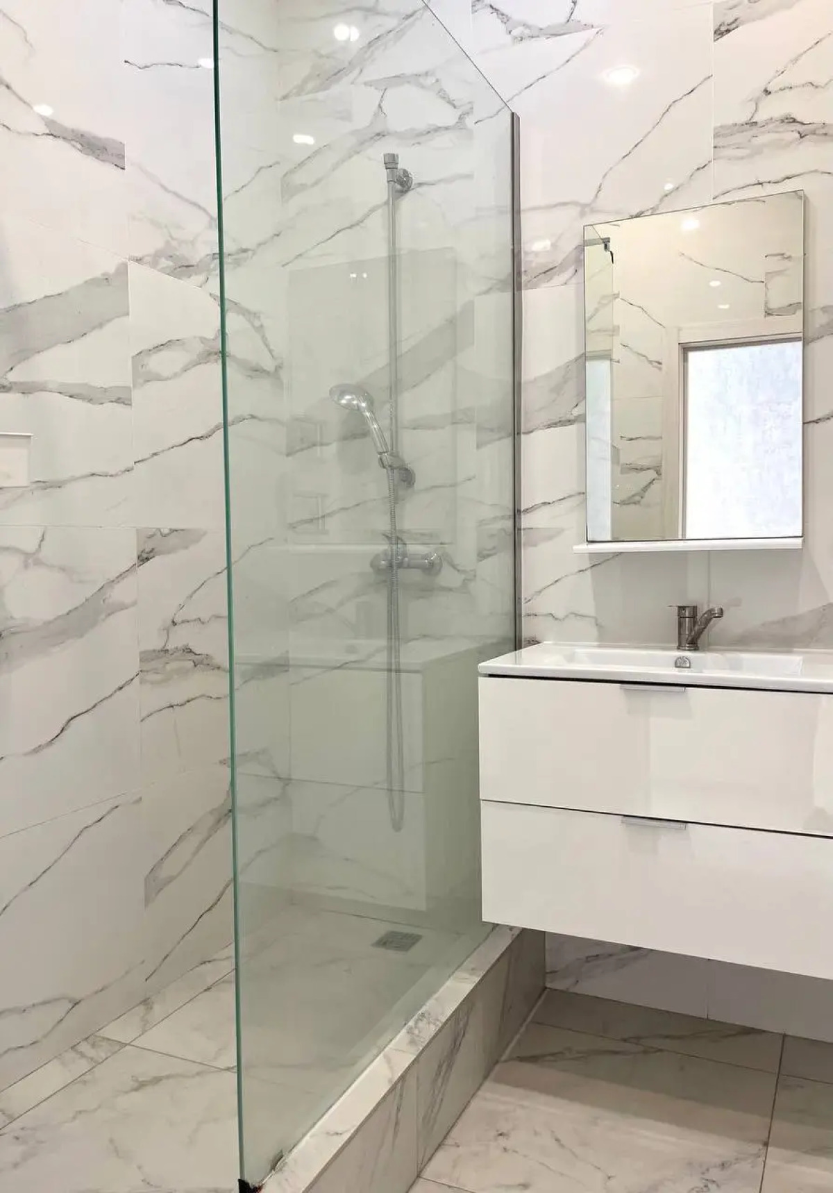 Квартира Мраморная с видом на город в ЖК Панорама