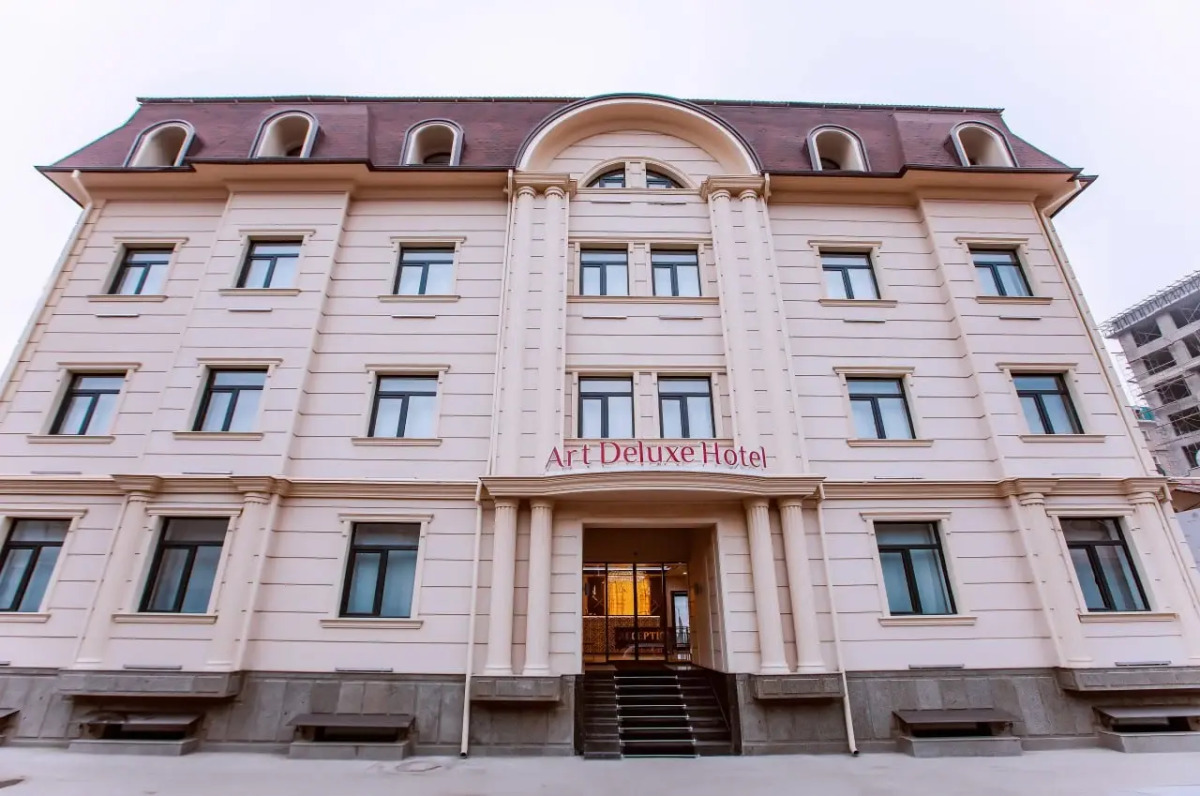 Отель Art Deluxe