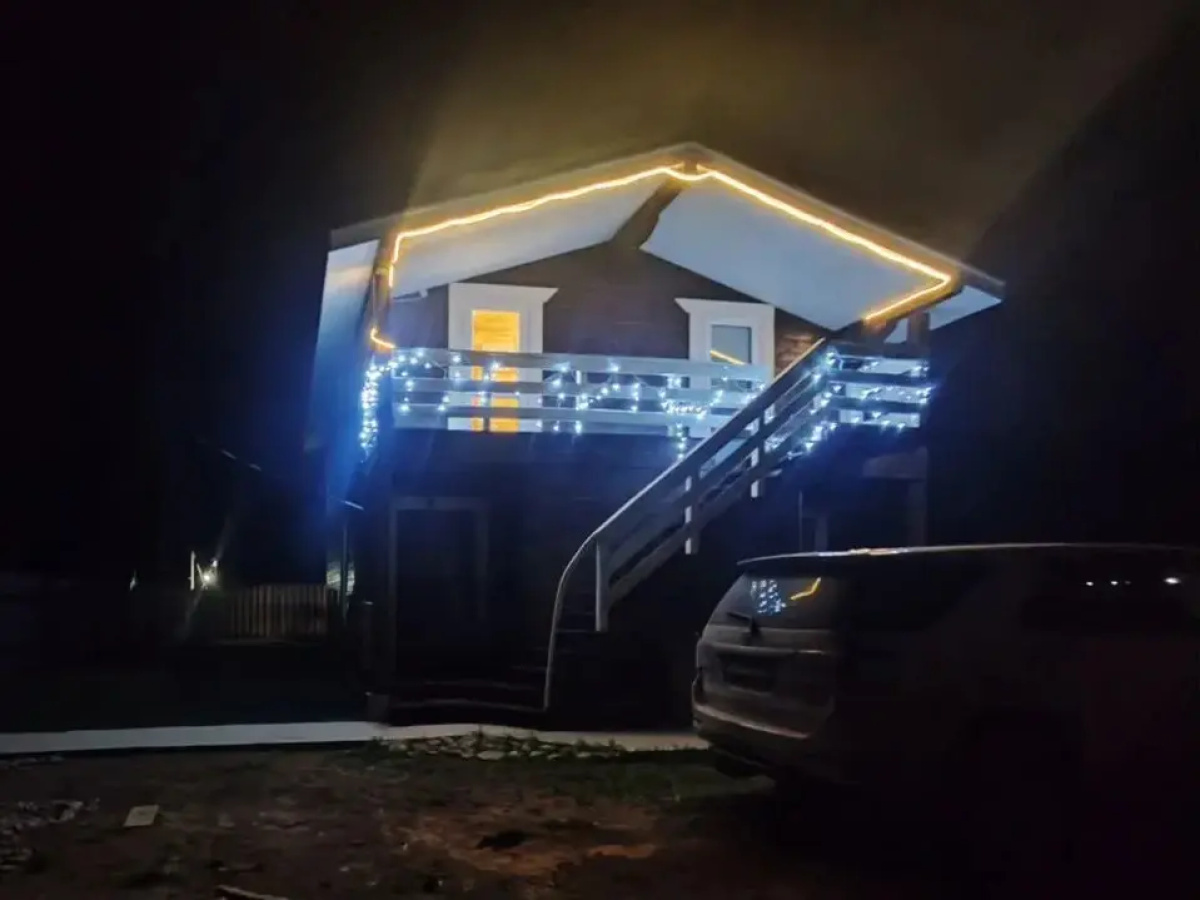 Momant house