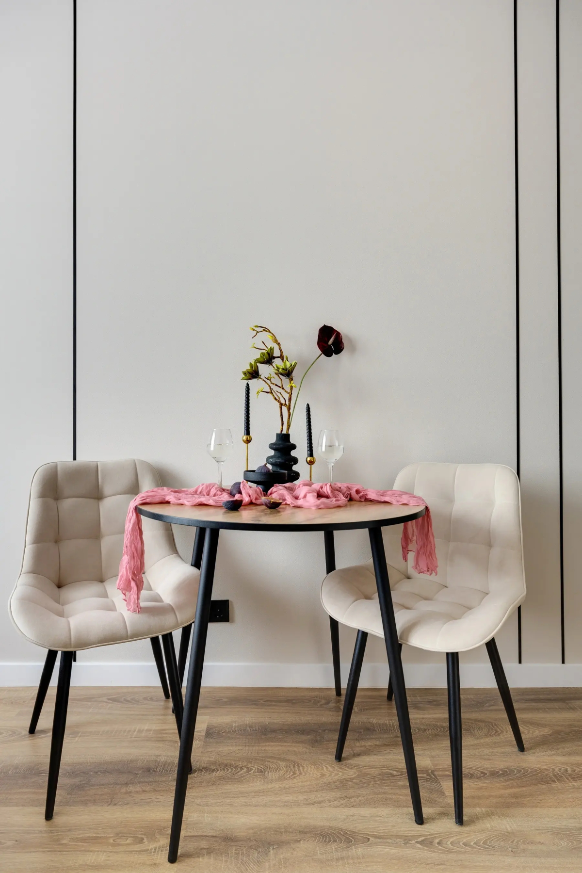 Апартаменты Уютная Дизайнерская Студия у Метро Ботанический Сад