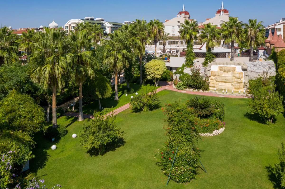Aydinbey Famous Resort - Ultra All Inclusive