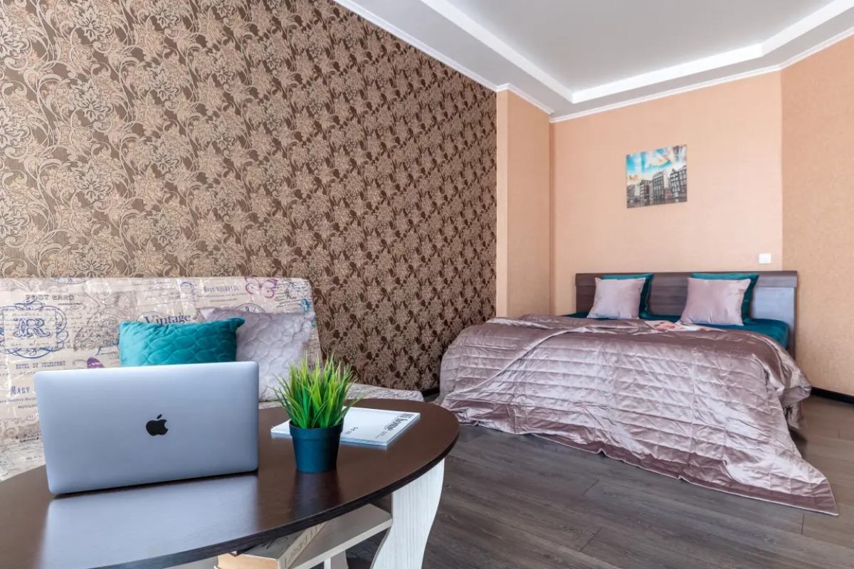 Апартаменты Студия Улучшенная Юг-Апарт на Красной 176