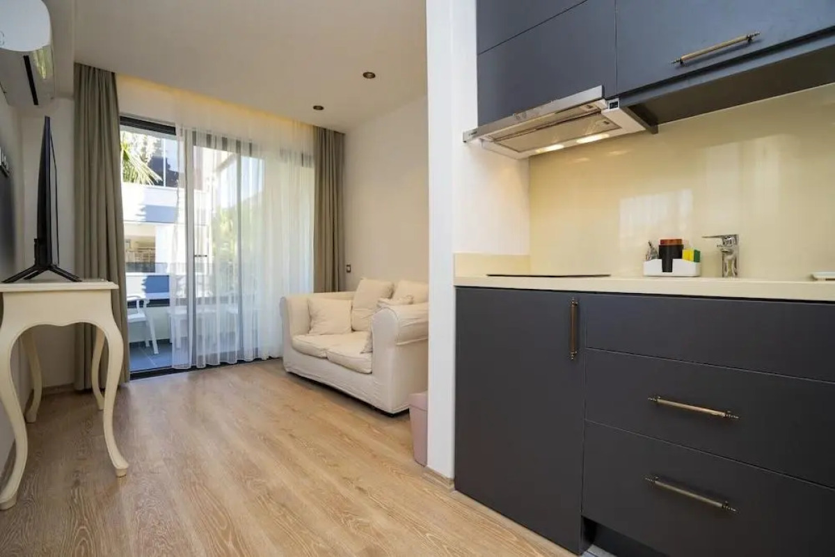 Апарт-отель Channel Suites