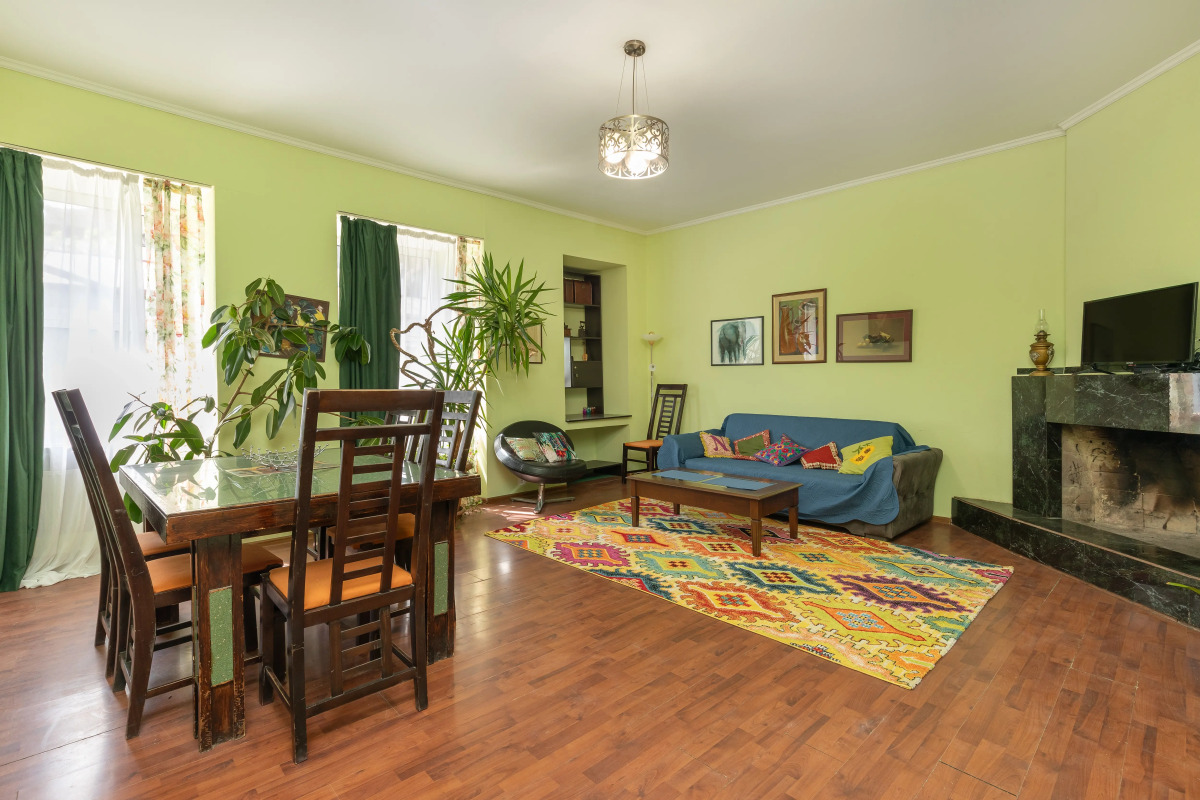 Апартаменты Charming home at Old-town Puri Square