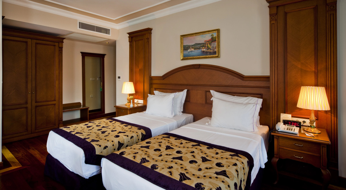 Отель GLK Premier The Home Suites & Spa