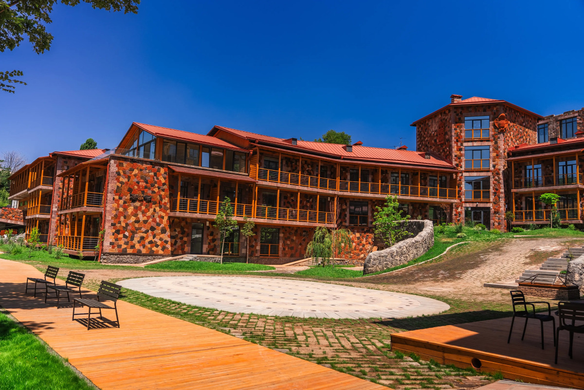 Отель Red Bridge Yerevan