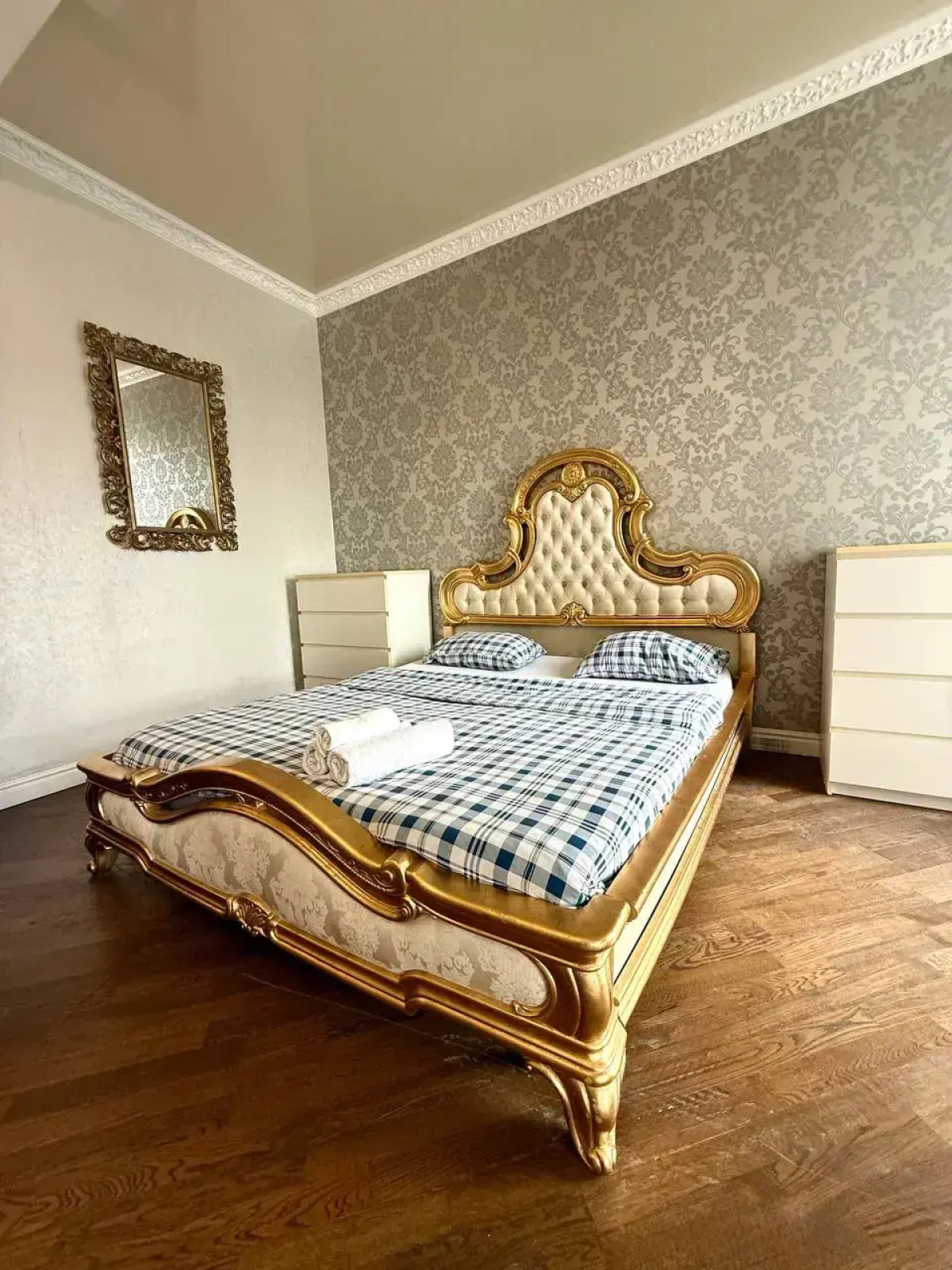 Апартаменты VipHouse Верхнеторговая Площадь