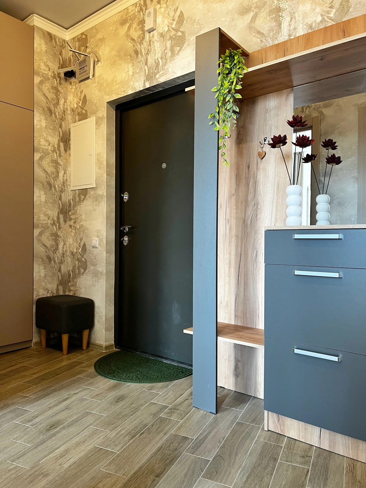 Квартира уютная двухуровневая на Архитектора Данини