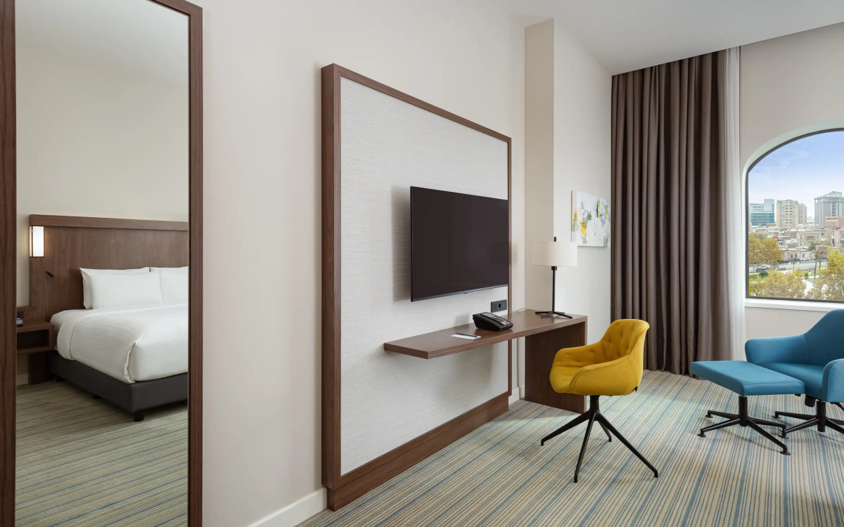Отель Courtyard by Marriott Baku