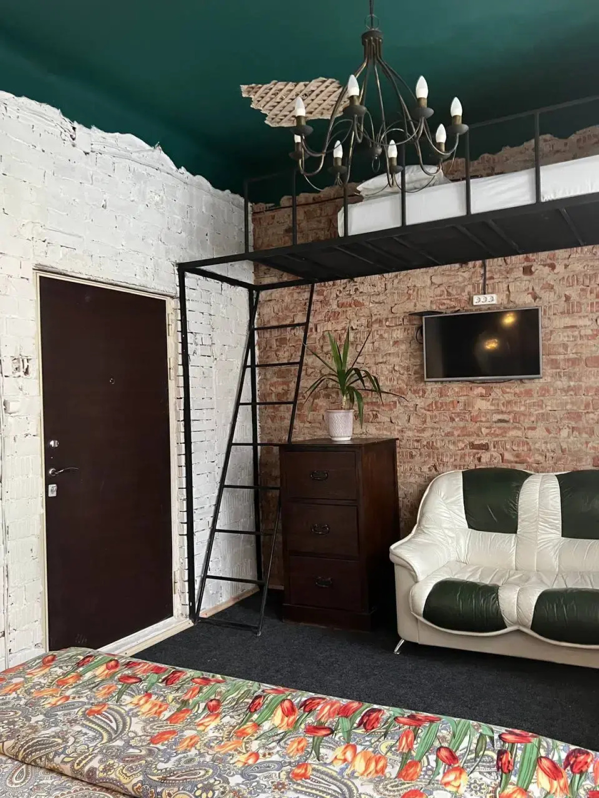 Хостел Любава