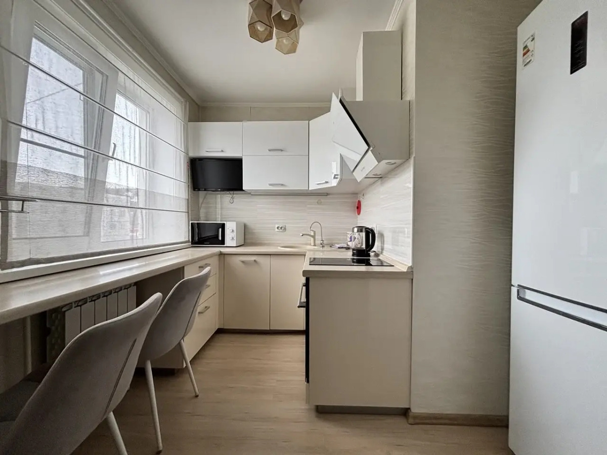 Квартира 2-ком Сахалинская 19-12