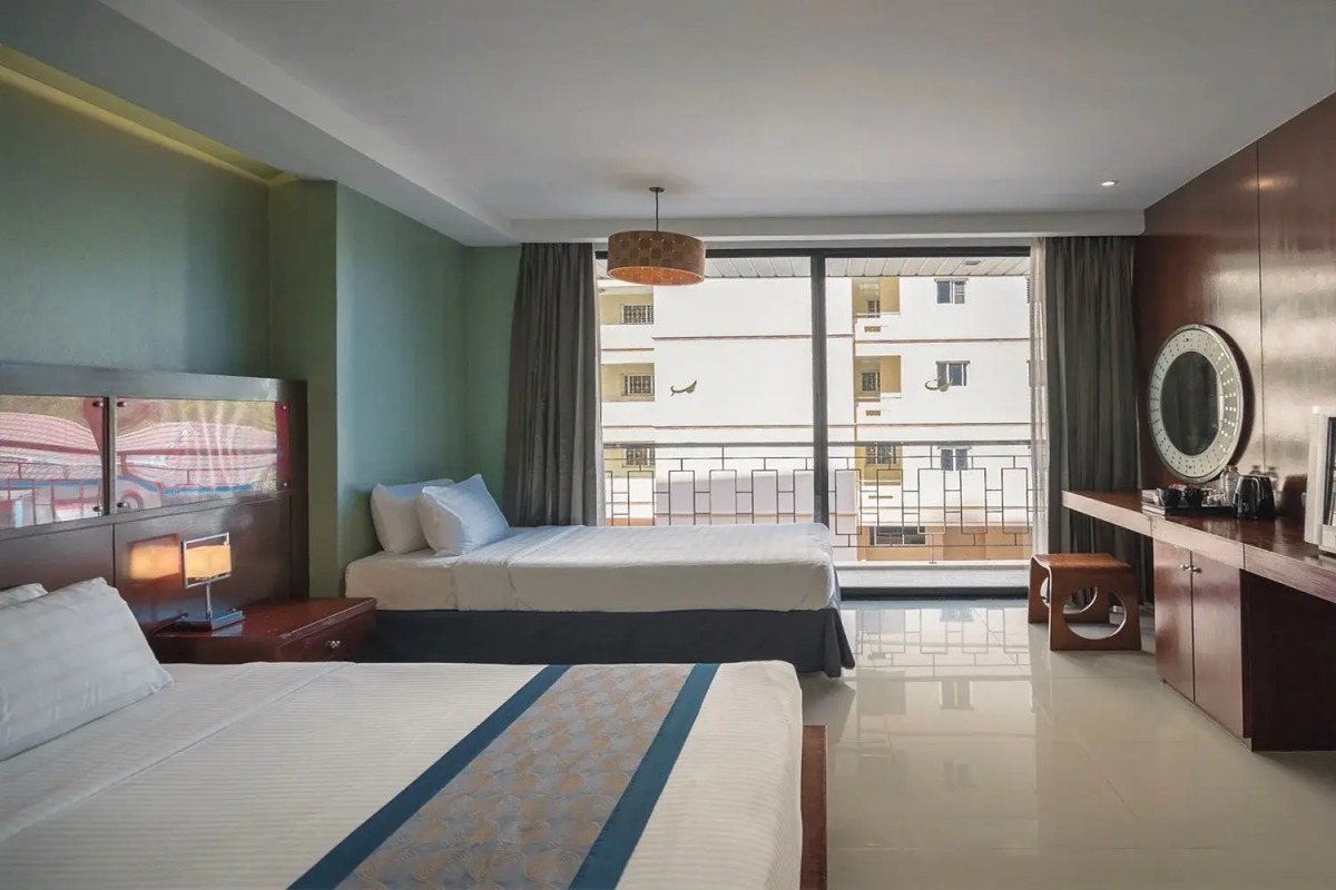 Отель Long Beach Garden Hotel & Pavilions