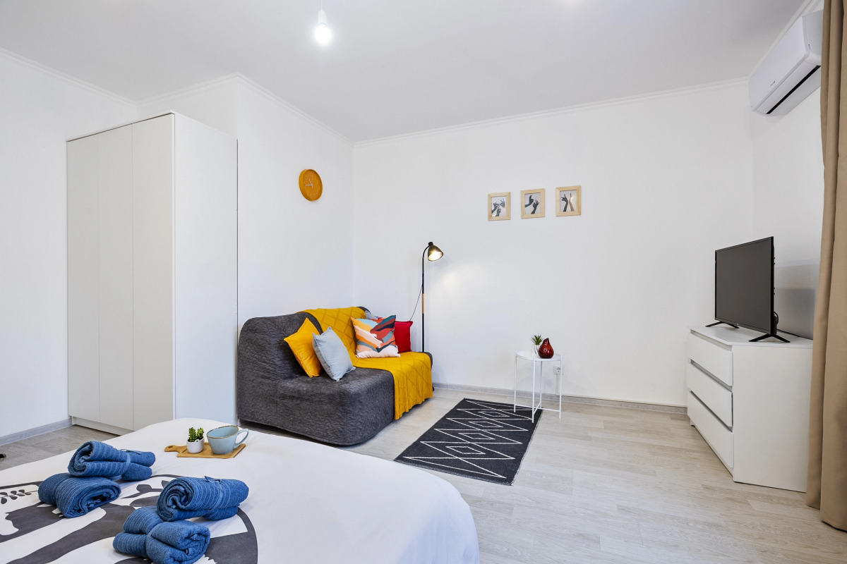 Great view 2-rooms Apartment 2 Min Walk to Raykin Plaza 2