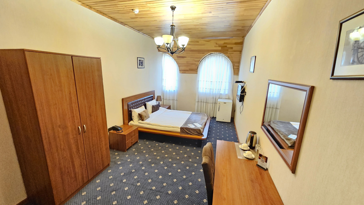 Port Hotel