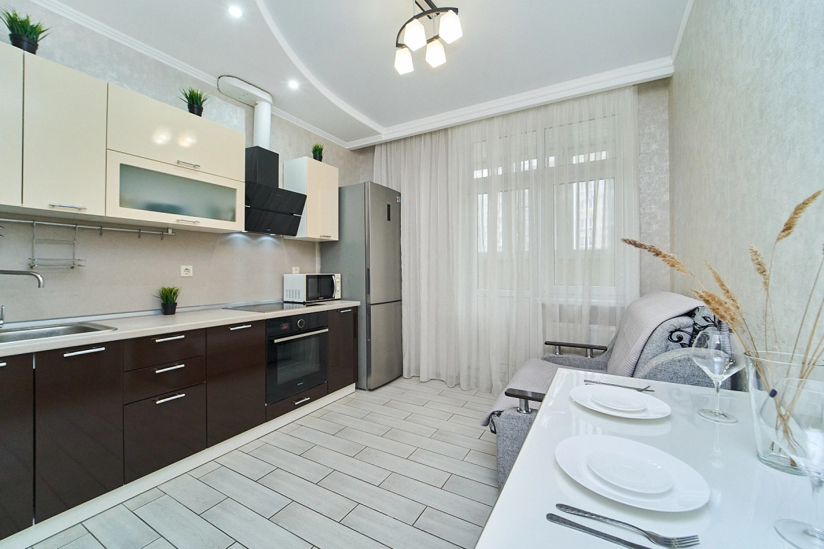 Апартаменты На Улице Героя Сарабеева 3