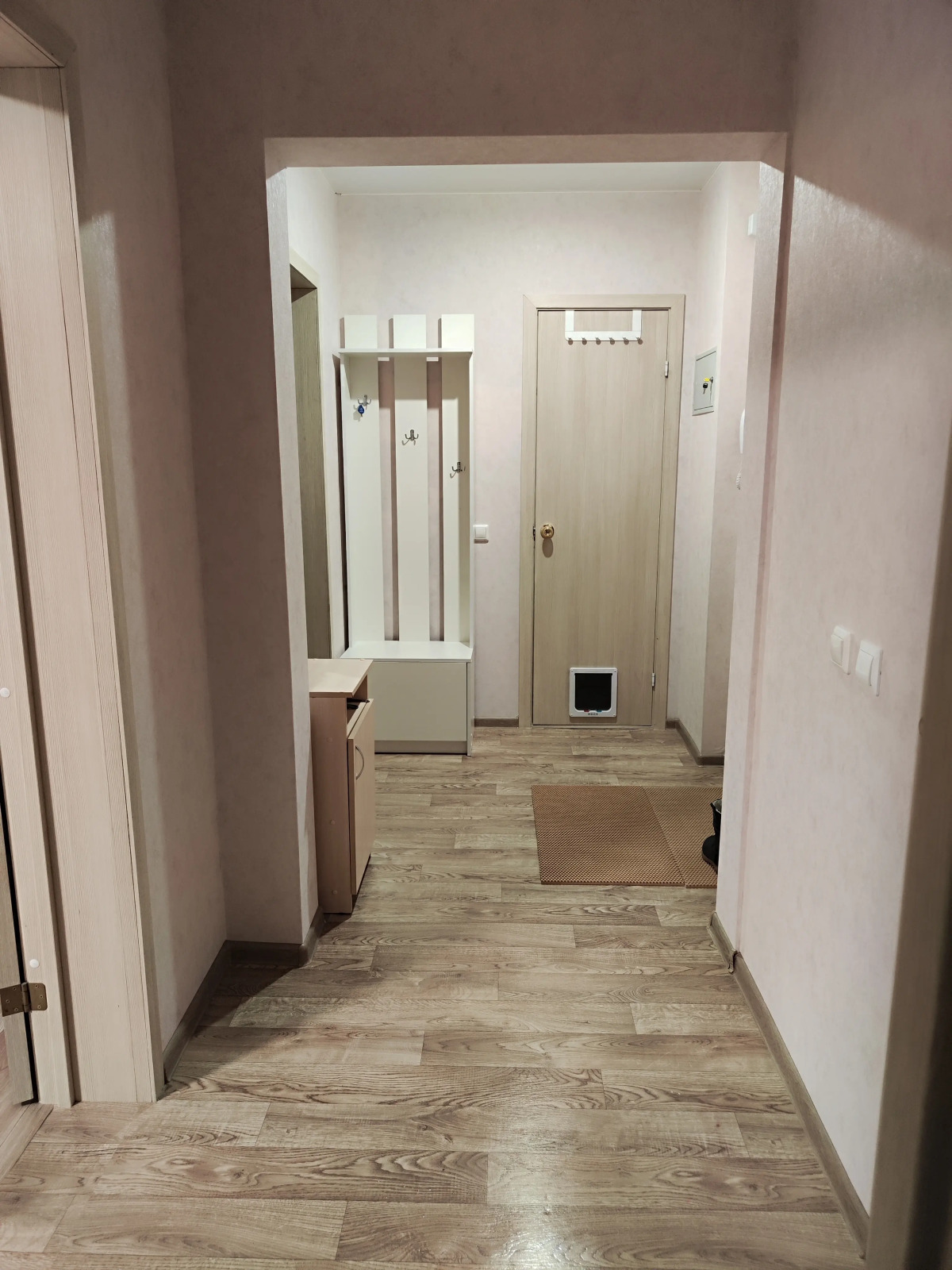 Квартира Двухкомнатная на улице Крайняя/ проспекте Мира