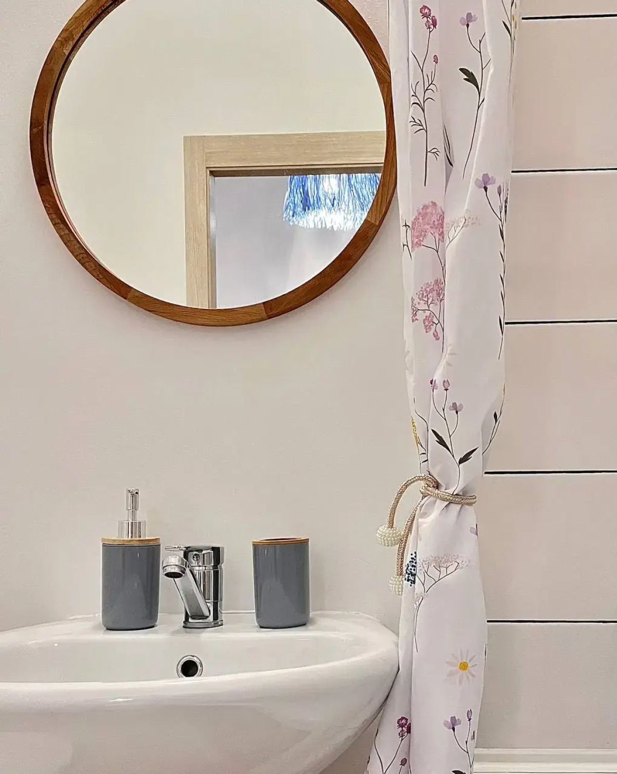 Современная студия у Планеты в ЖК Мир