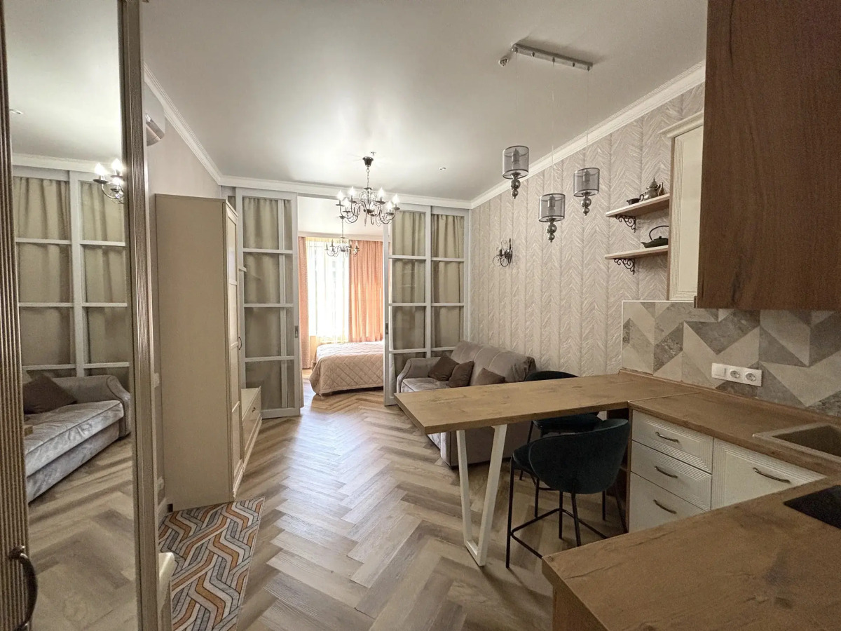 Апартаменты Семейная студия Люкс Монро