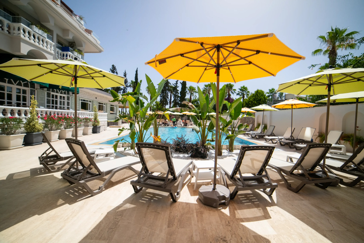 Rose Garden Premium Hotel