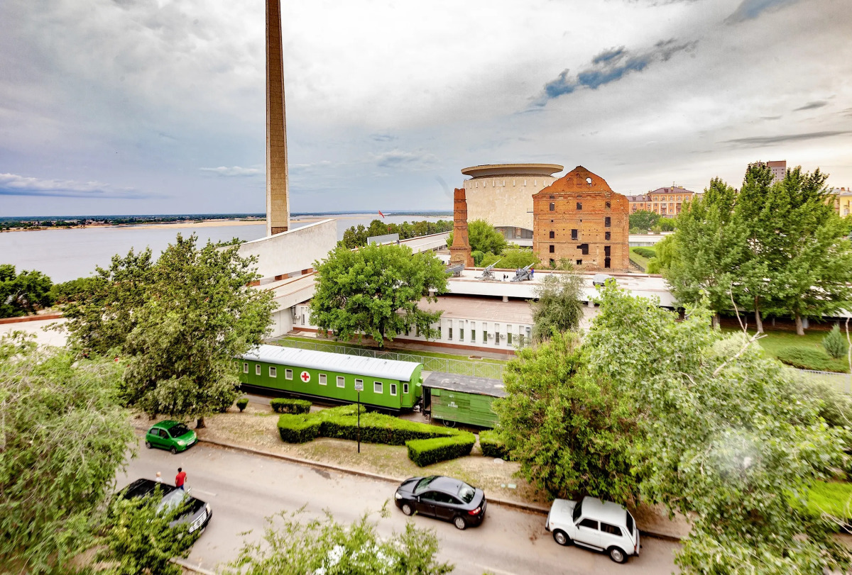 Апартаменты Лофт с видом на музей-Панораму и Волгу