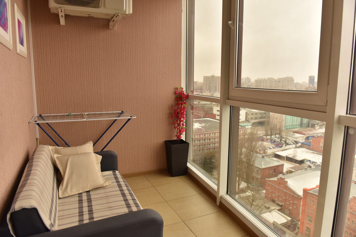 Апартаменты от Людмилы (Кольцовская 9)