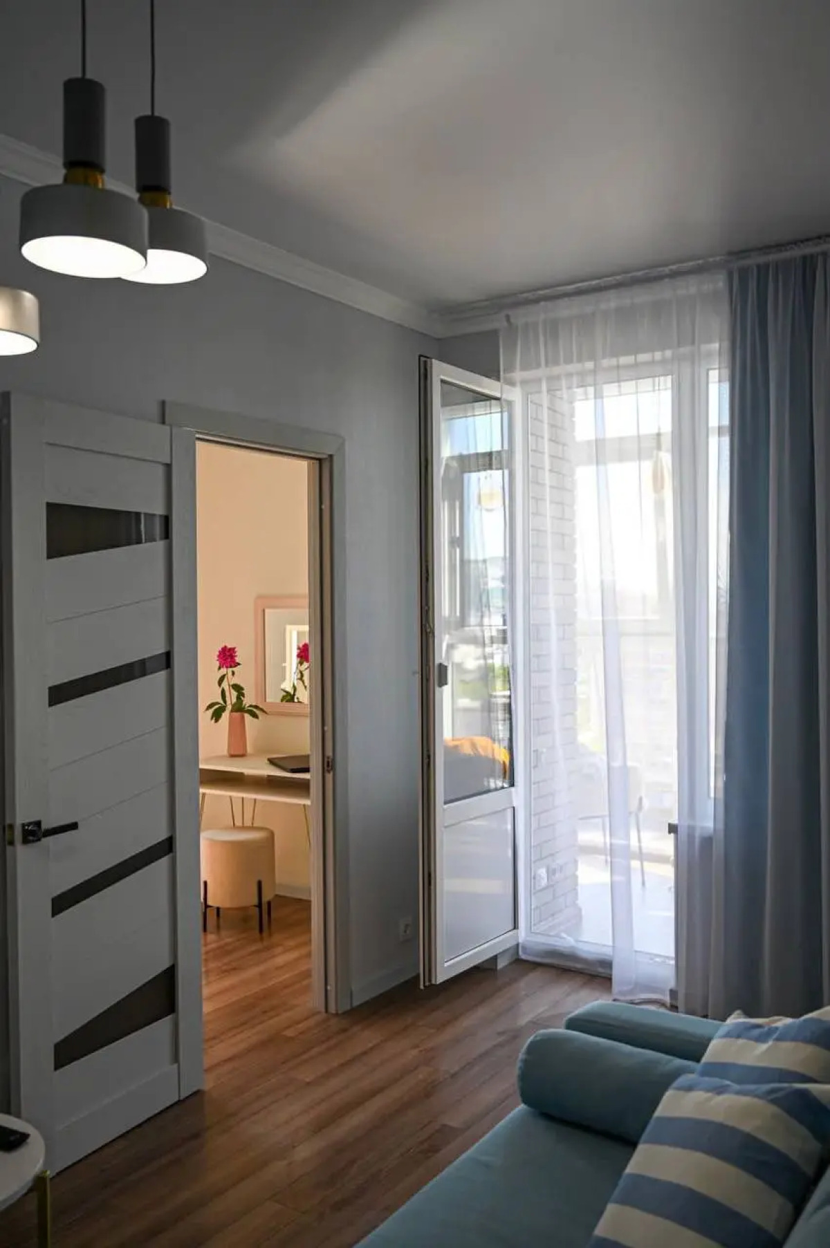 Апартаменты Энгельса 93