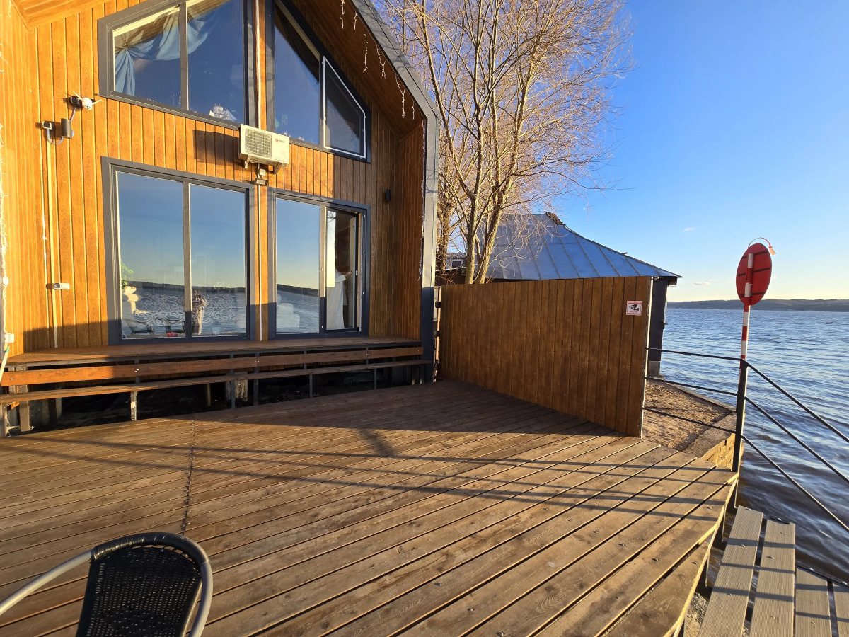 Частный дом на улице Полуостров Маленький