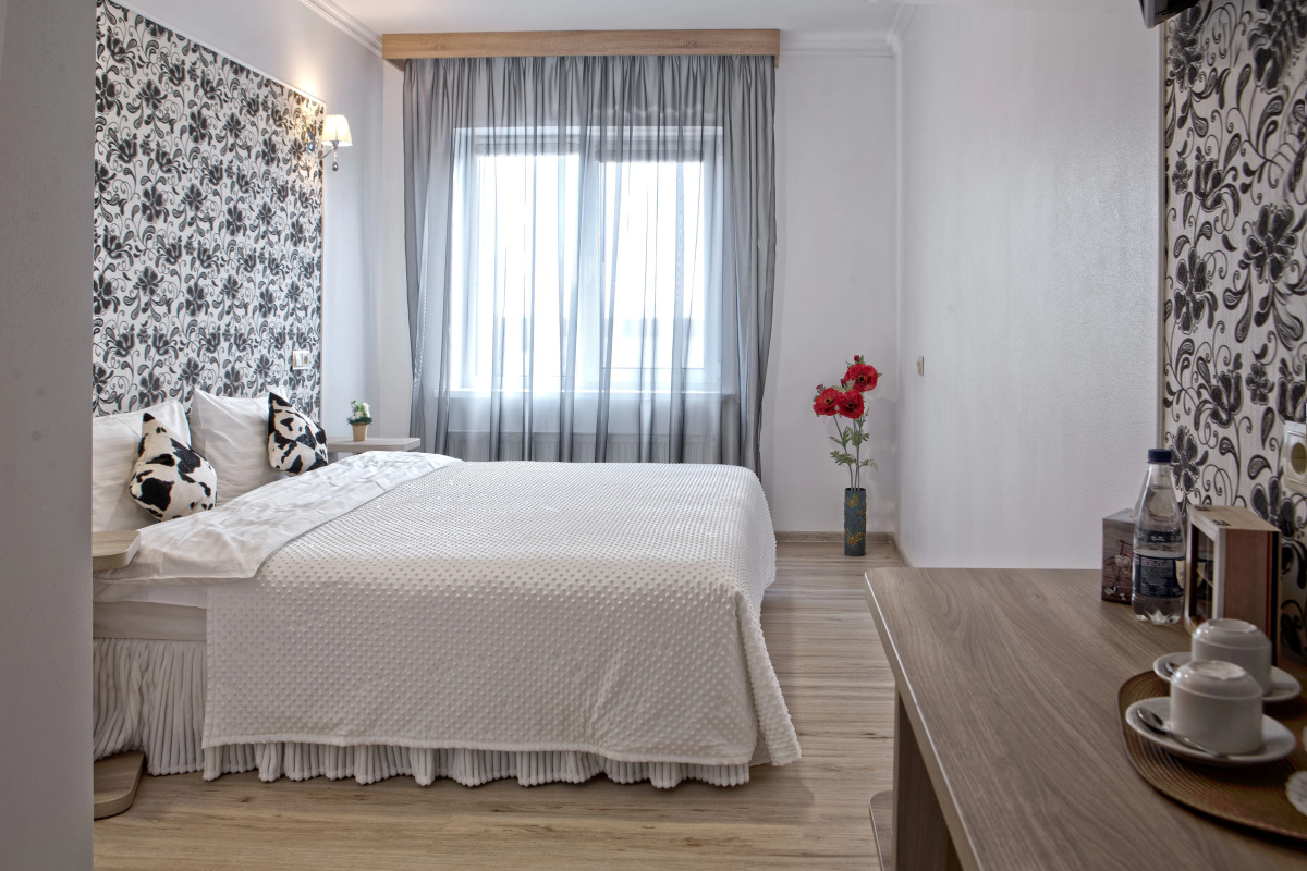 Отель Леман