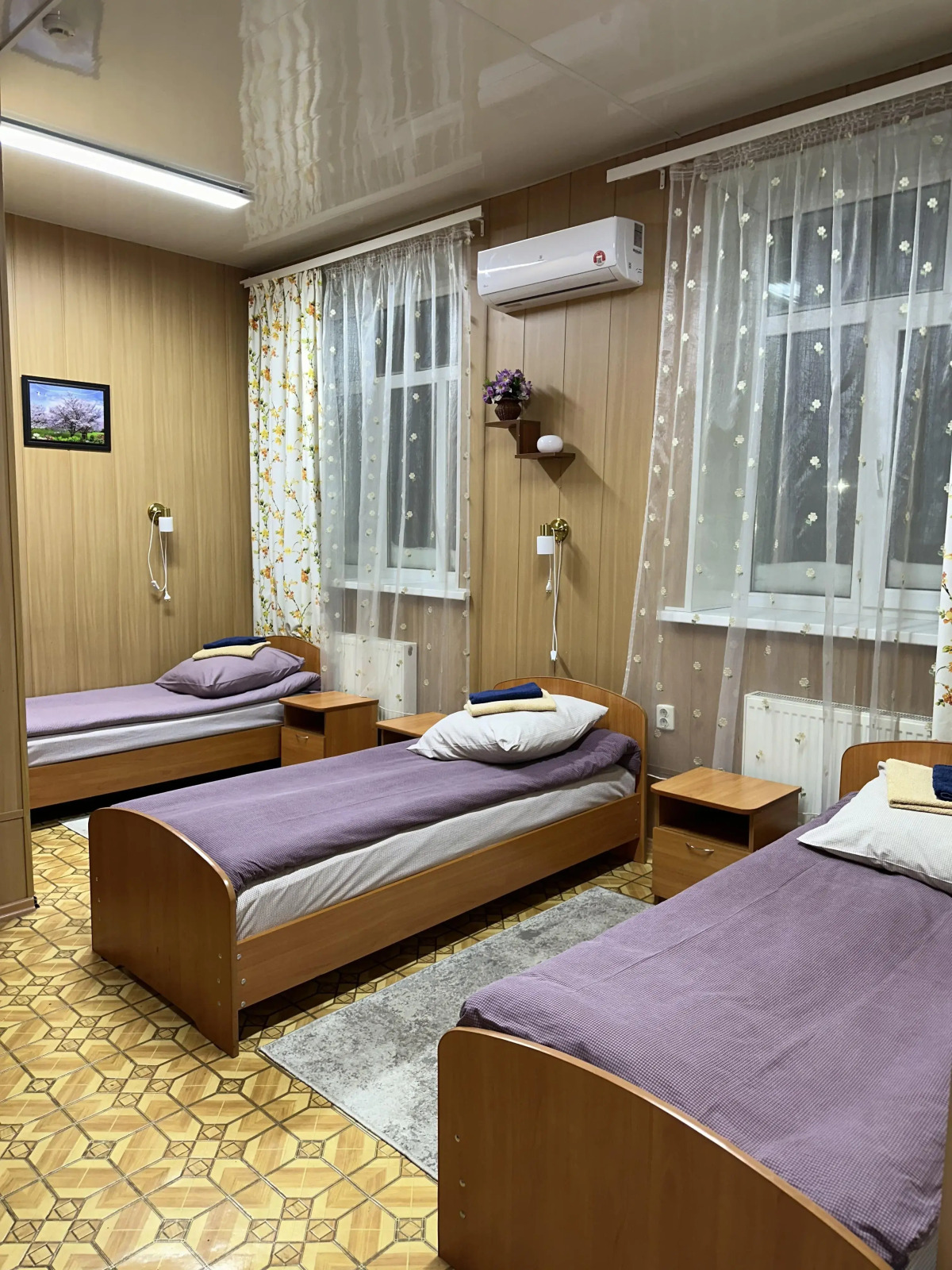 Гостиница Лада