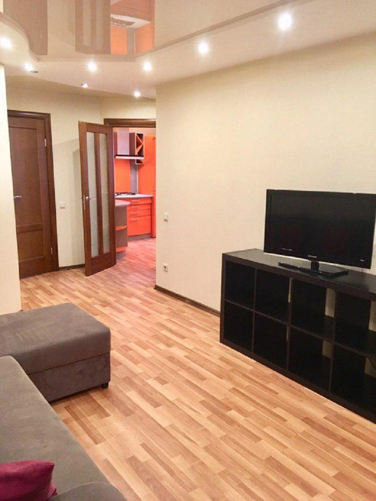 Апартаменты Малышева 11