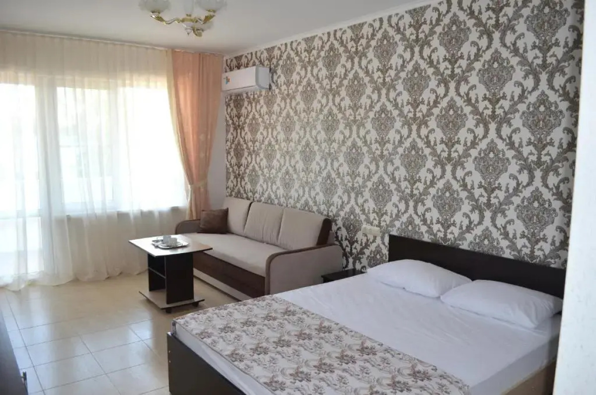 Отель Золотой берег Анапа