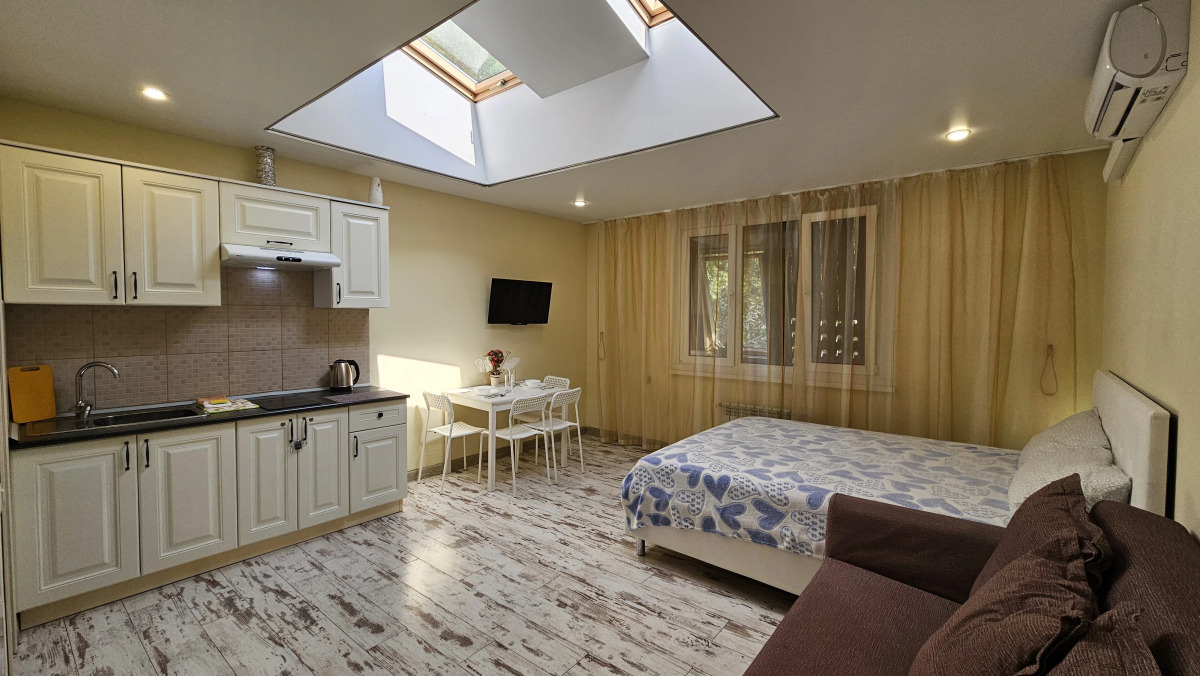 Апартаменты Уютные апартаменты в центре Сочи на Роз 57