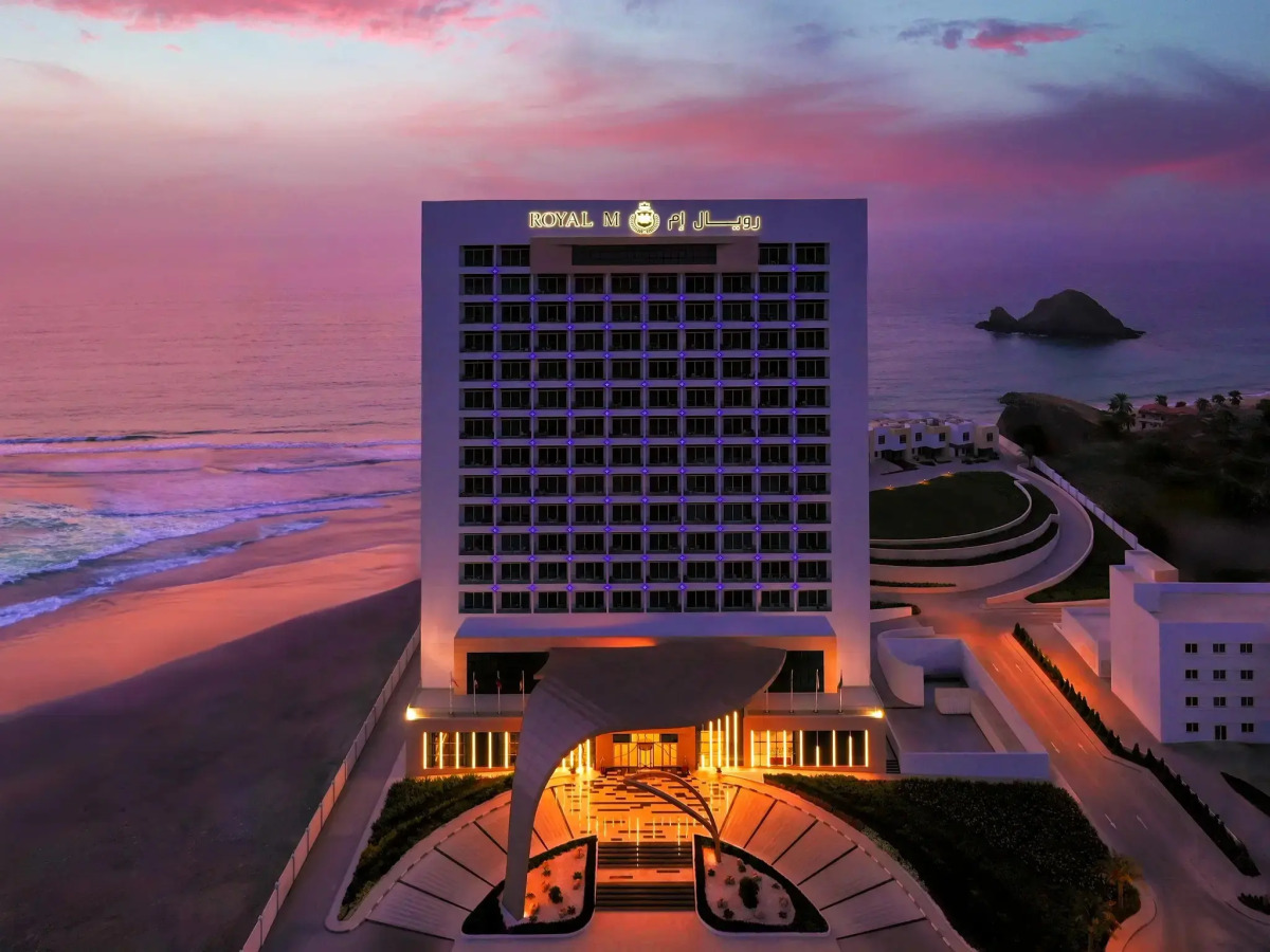 Курортный отель Royal M Al Aqah Beach Resort by Gewan