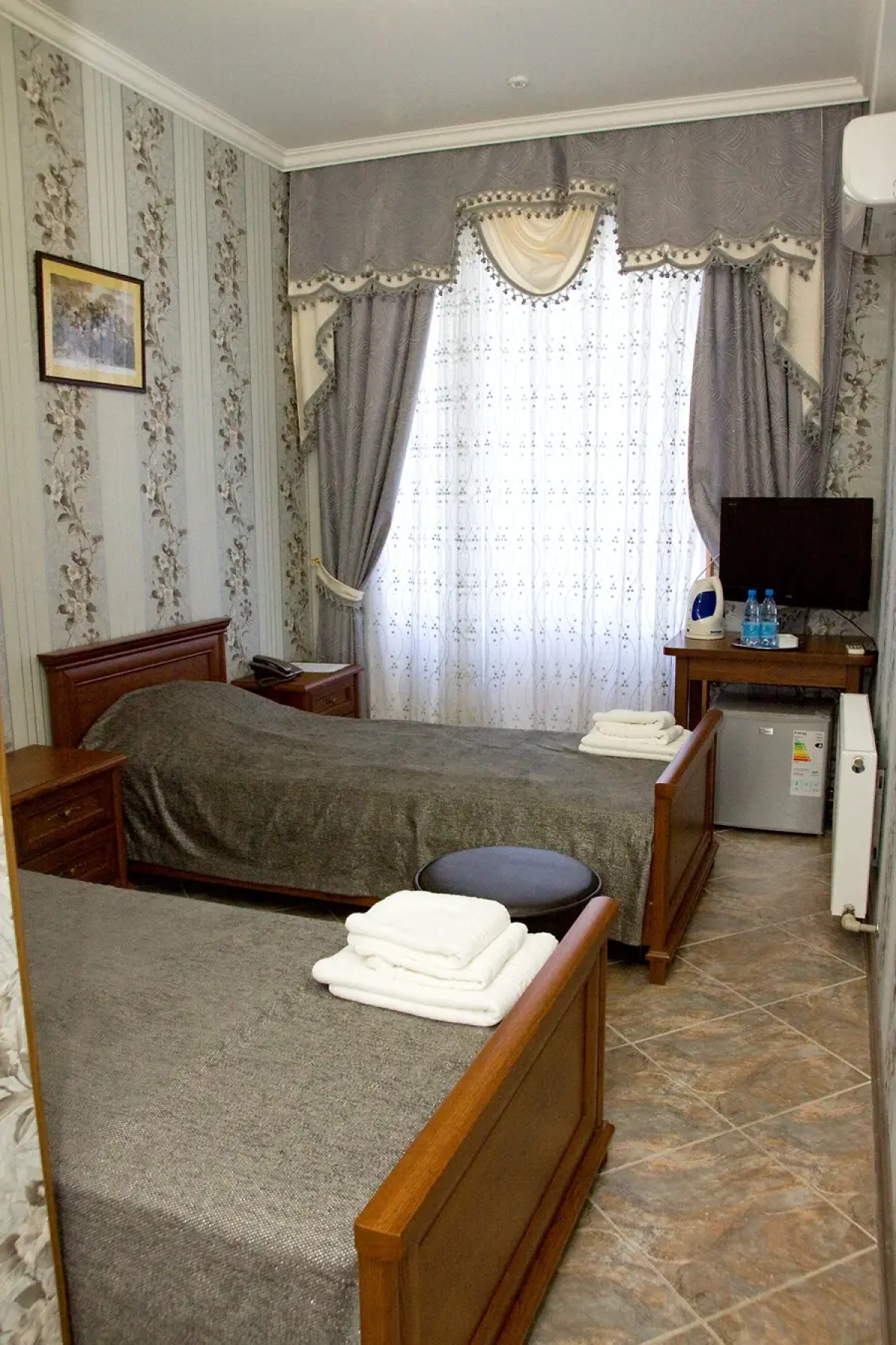 Отель California