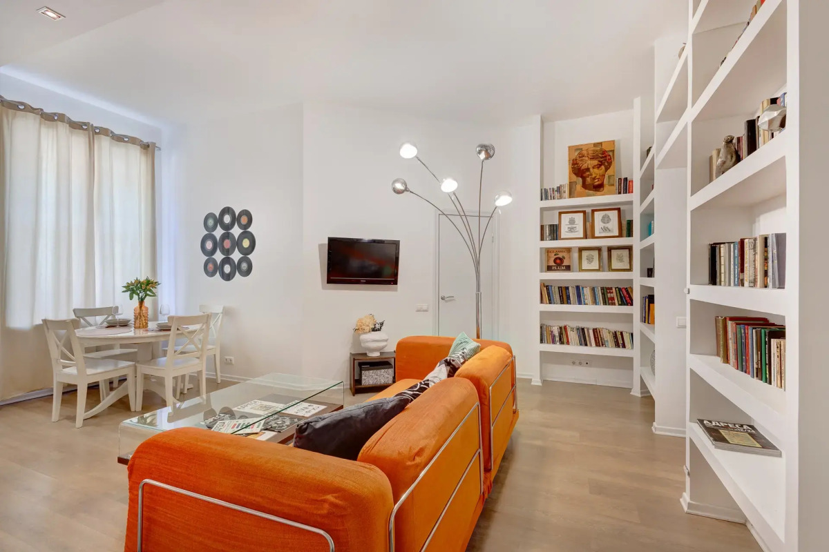 Квартира в стиле диско у Стрелки на Васильевском