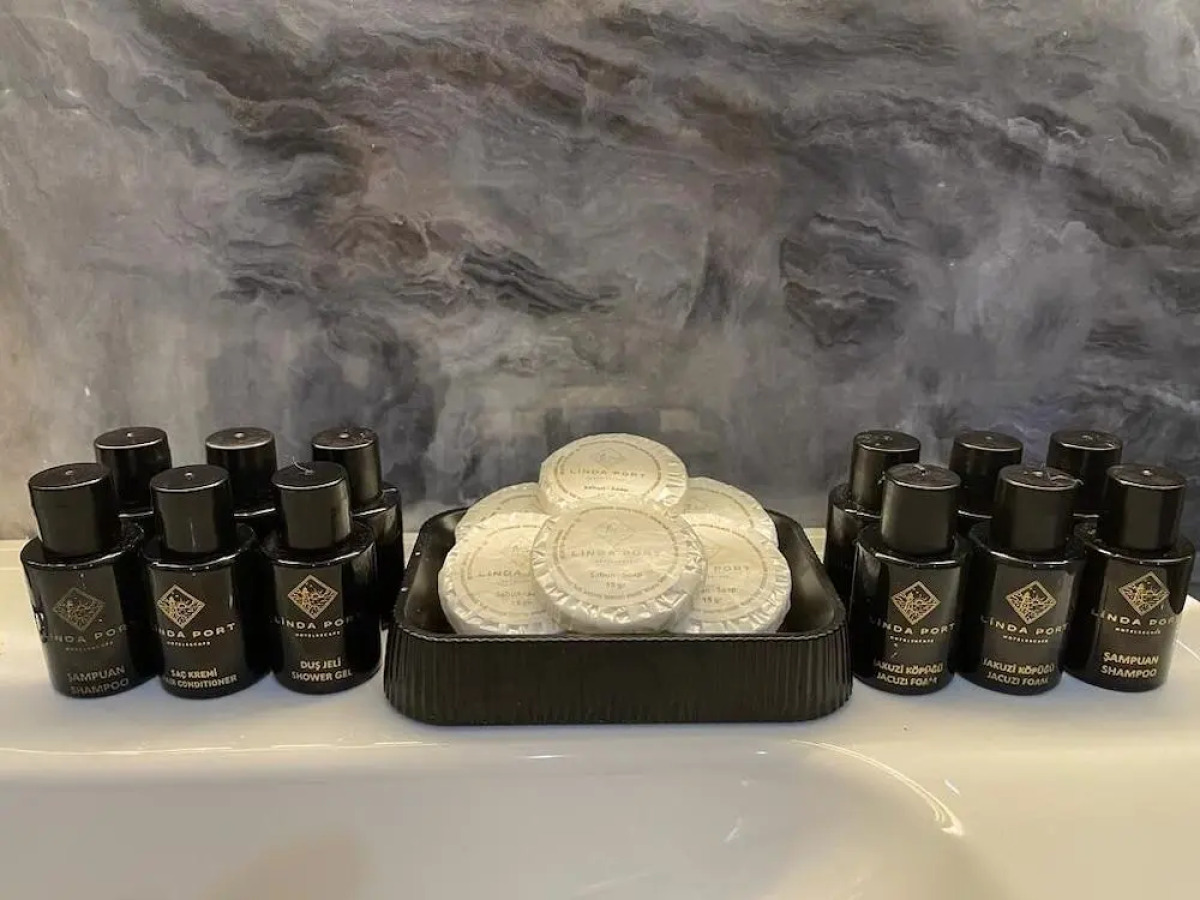 Отель Linda Port Hotel